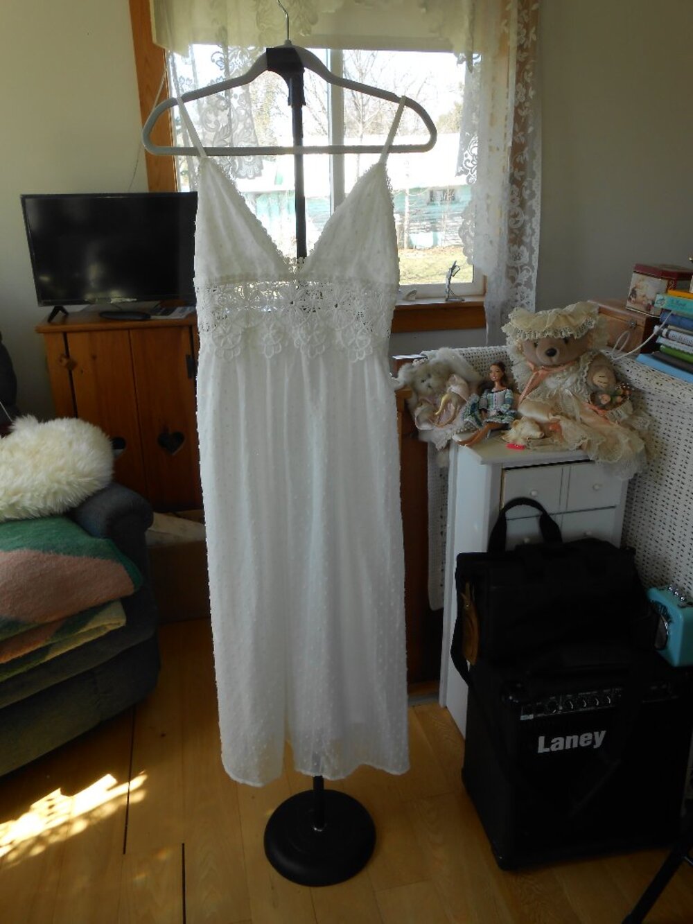 POESELLE MIDI DRESS-WHITE LACE BODICE-SWISS DOT-EXCELLENT